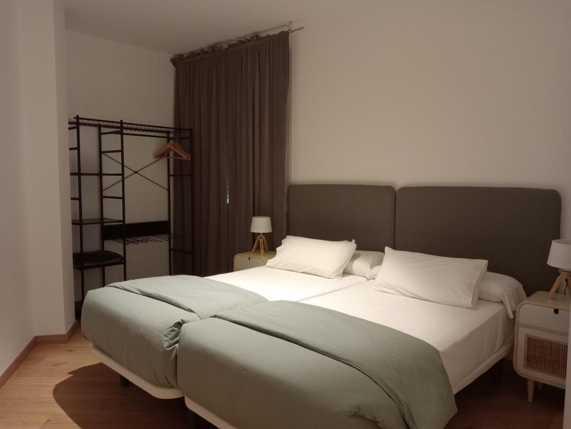 Apartamentos Armanya 3 Луго Экстерьер фото